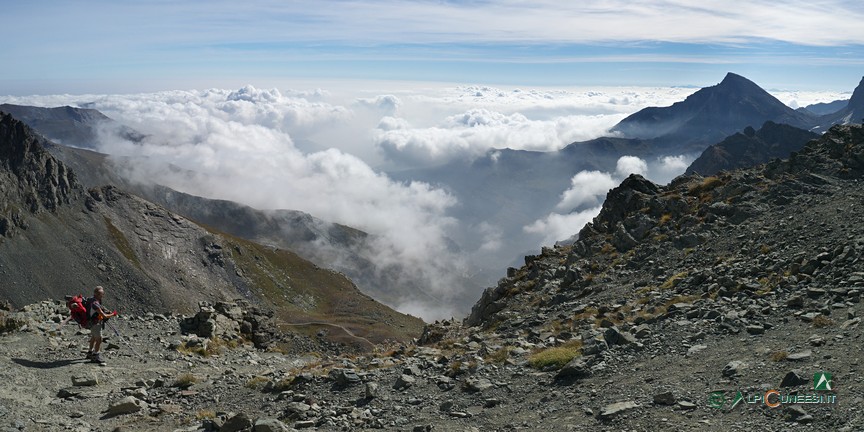 15 - Panorama sul versante italiano dal Colle delle Traversette (2013)