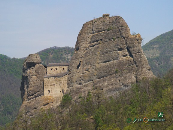 4 - Il Castello della Pietra (2019)
