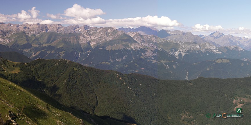 4 - Panorama sulle Alpi dalla dorsale ONO del Monte Besimauda (2006)