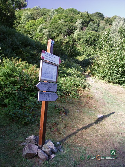 1 - Il bivio per il Rifugio Ceresole e il Passo Ceresole (2009)