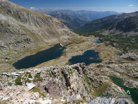 9 - Panorama dalla Cime des Lacs sul Lac Long supérieur e sul Lac Fourca (2015)
