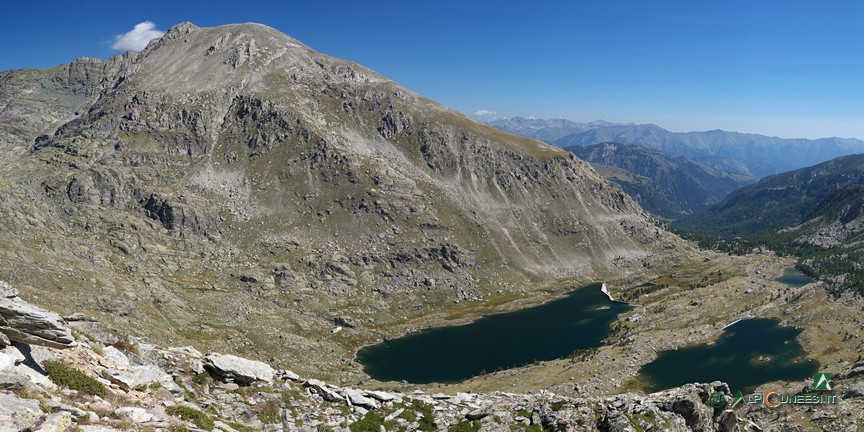 10 - Panorama sul Mont Bego, il Lac Long supérieur e il Lac Fourca dalla Cime des Lacs (2015)