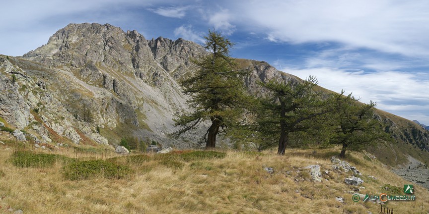 7 - La Rocca dell'Abisso dal sentiero per i Lacs de Peïrefique (2015)