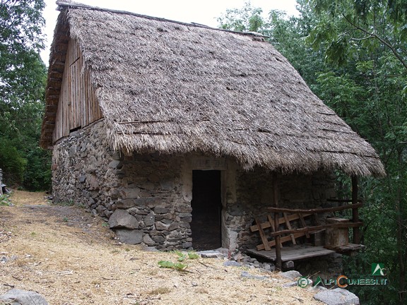10 - L'abitazione riattata a Tetti Bariau (2007)