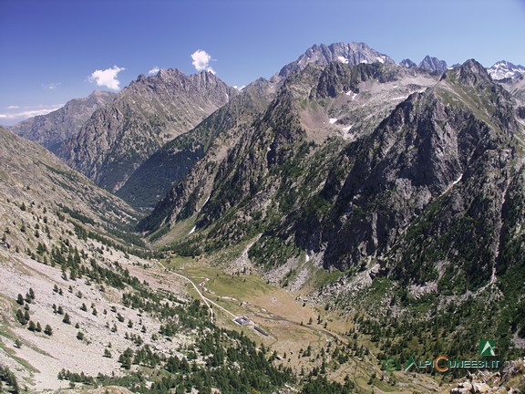 3 - Panorama sul Massiccio dell'Argentera e su Pian del Valasco dalle estreme propaggini della Cima Sud di Valrossa (2010)