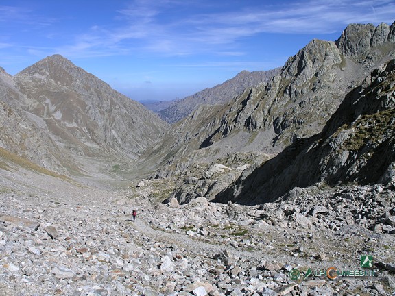 11 - Un tratto della mulattiera per il Colle di Finestra (2011)