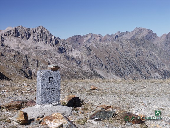 13 - Il cippo di confine al Colle di Ciriegia (2011)