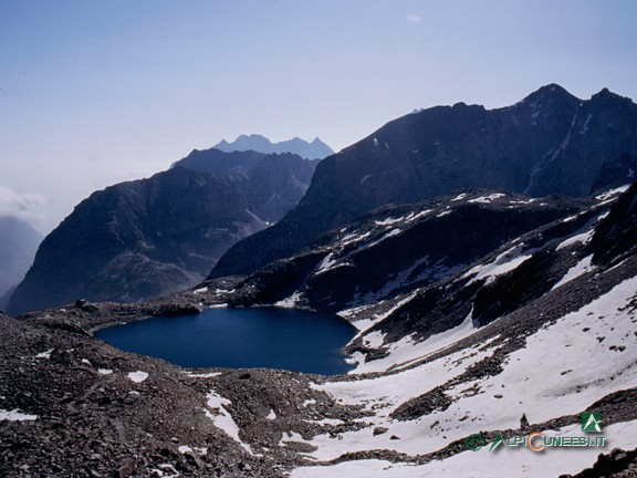 2 - Il Lago delle Portette visto dal Passo delle Portette (1994)