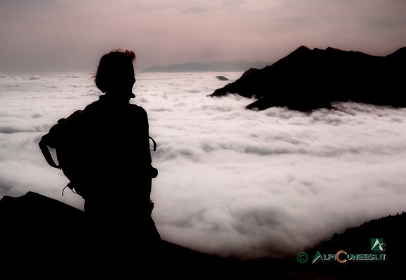 14 - Un mare di nubi ai piedi del Monte Crosetta (2013)