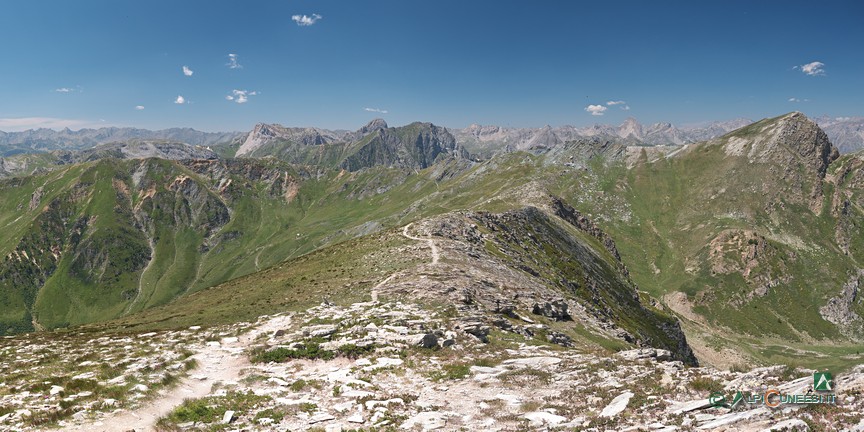9 - Panorama dalla vetta del Monte Tibert (2022)