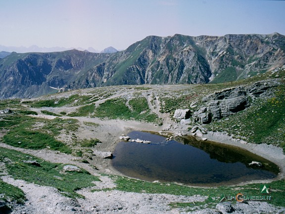 3 - La pozza d'acqua che si incontra nei pressi del Colle Intersile (2004)