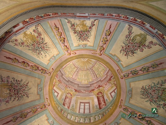 7 - Gli affreschi sulla volta della Chiesa di Chiappera (2007)