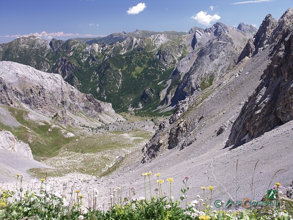 7 - Il Vallone d'Enchiausa dal Bivacco Enrico e Mario (2008)