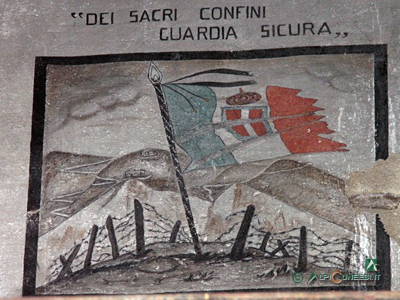 5 - Un affresco con il motto della G.a.F. all'interno del Ricovero Escalon (2010)