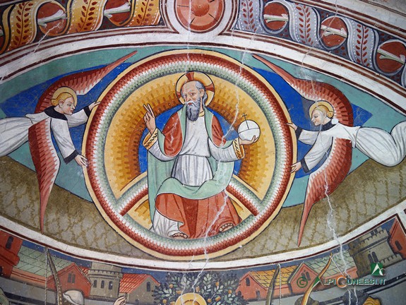 11 - L'Eterno in gloria tra gli angeli, nell'abside della Cappella di San Sebastano (2013)