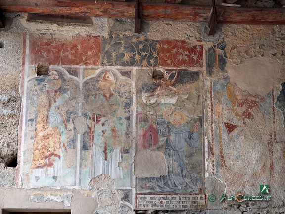 5 - Gli affreschi Trecenteschi e Quattrocenteschi sulla facciata della Parrocchiale dei Santi Giorgio e Massimo (2021)