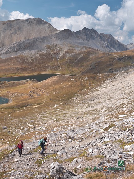 14 - Il pendio detritico tra il Lago superiore di Roburent e il Colle della Scaletta (2021)