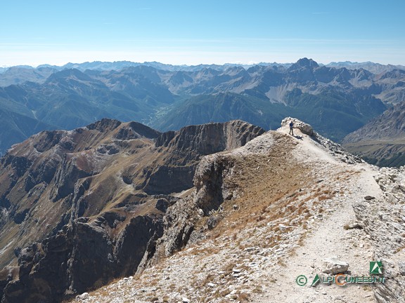 9 - L'aerea crestina che porta alla vetta del Monte Chersogno (2022)