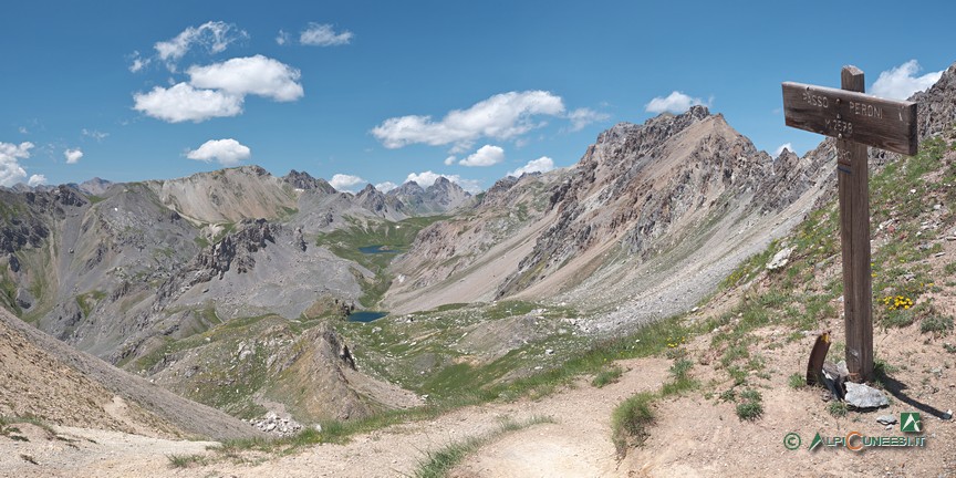 12 - Il panorama sui Laghi di Roburent dal Passo Peroni (2023)