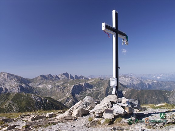 5 - La croce in vetta al Monte Mondolé (2011)