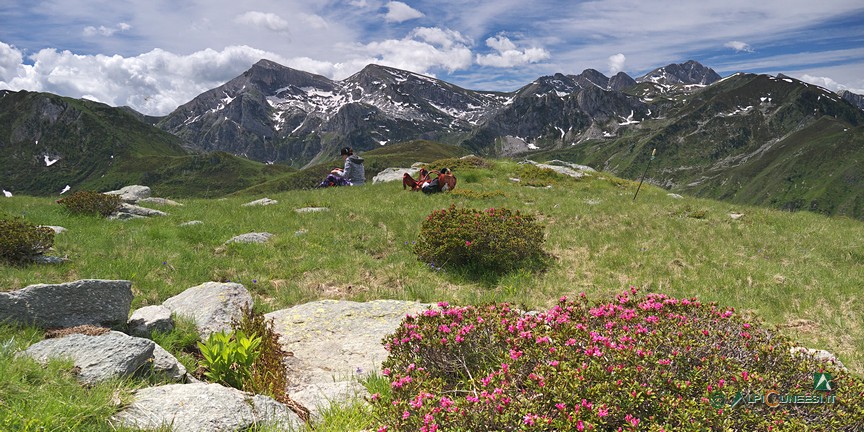 11 - Una sosta a Cima Durand, affacciata sulle Alpi Liguri (2020)