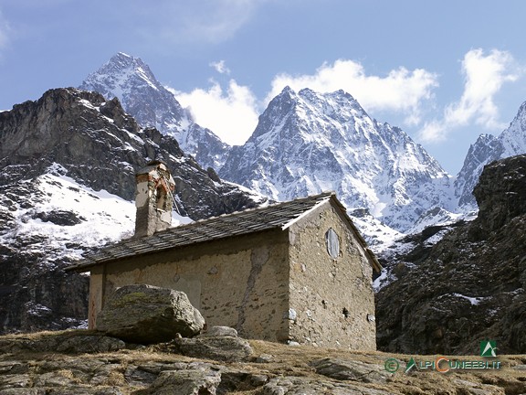 3 - La Cappella della Beata Vergine delle Nevi (2005)