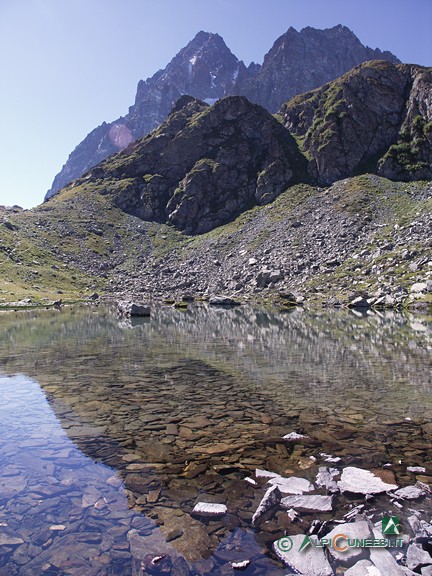 5 - Il Monviso si specchia nel Lago Lausetto (2010)