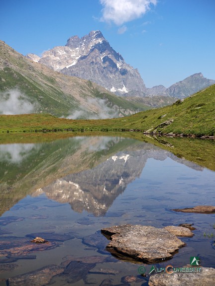 7 - Il Monviso riflesso nel Lago Tartarea (2020)