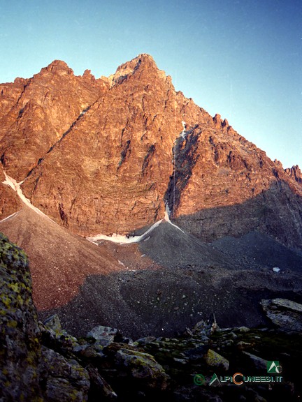 2 - Il Monviso dal Rifugio Sella (1990)