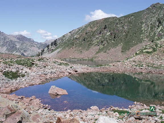 2 - Una visione d'indsieme dei due appartati Laghi della Paur (2005)