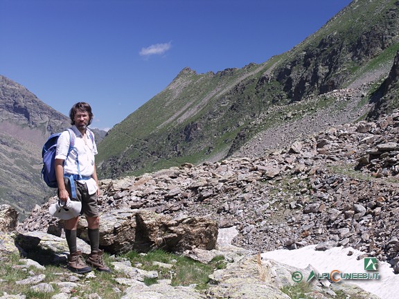 4 - Il Vallone della Seccia; sullo sfondo, a destra, il prativo costone attraversato scendendo da 'Il Colletto' (2008)