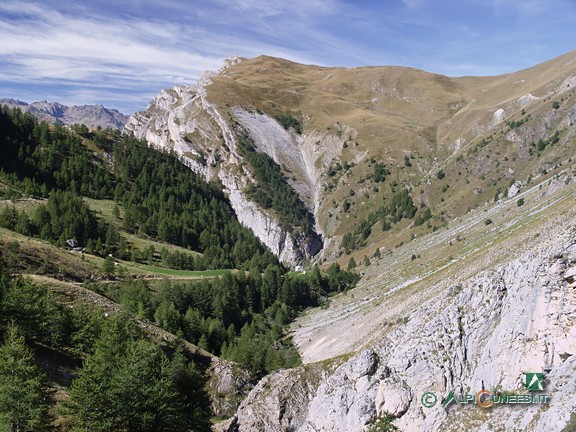 3 - Il Monte Bersaio e il profondo solco del Vallone della Madonna (2011)