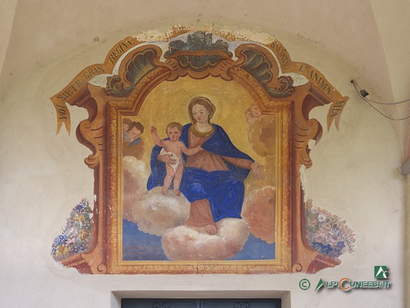 8 - Affresco sulla facciata del Santuario della Madonna delle Grazie (2024)