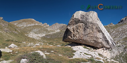 Itinerario 01.48 - Il 'Cappello di Napoleone' al Passo delle Mastrelle