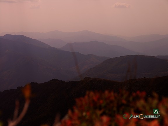 6 - Panorama sull'appennino ligure (2009)