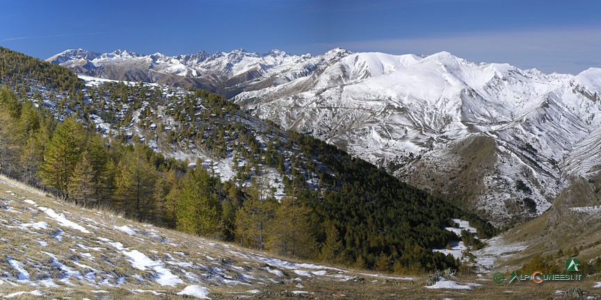 4 - Panorama verso la Francia dal Colle delle Selle Vecchie (2010)