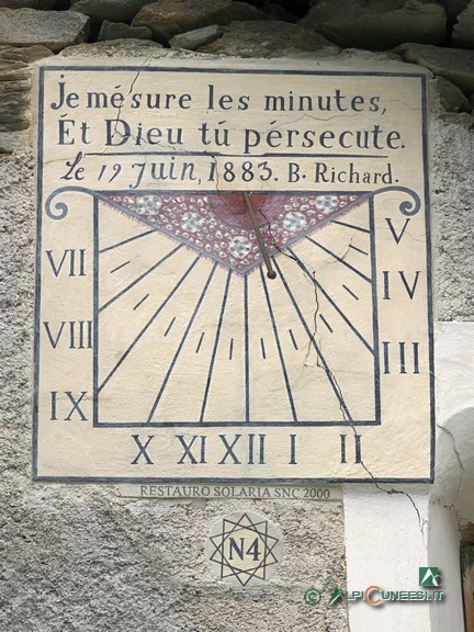 17 - Grange Cheiron superiori, meridiana N4 ('Io misuro i minuti, e tu contrasti la volontà di Dio' - Bernardo Richard, 1885) (2013)