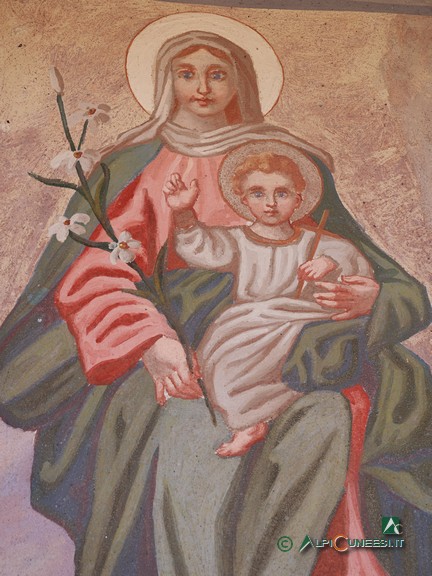10 - La Madonna in trono affrescata nel Pilone del Castello (2021)