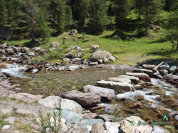 15 - Il guado in corrispondenza del bivio per il Rifugio Bagnour (2021)