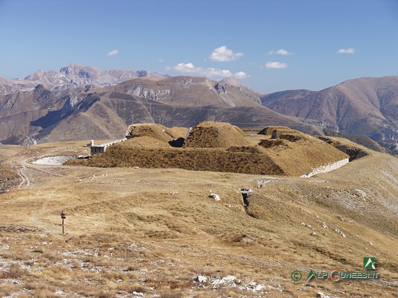 10 - Fort de Giaure dal sentiero che sale a Pra Giordano (2008)