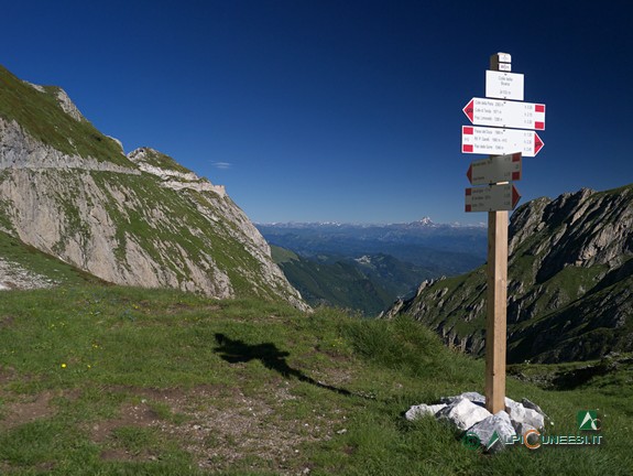 3 - Palina segnavia al Colle della Boaria (2014)