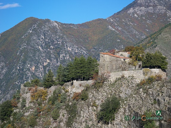 12 - Die Burg Castello della Penna in Piène-Haute (2014)
