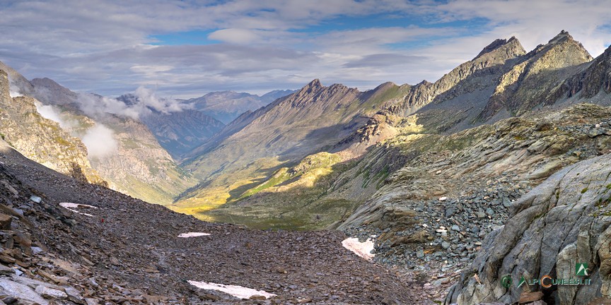 8 - Panorama sul versante francese dal Passo di Vallanta (2018)