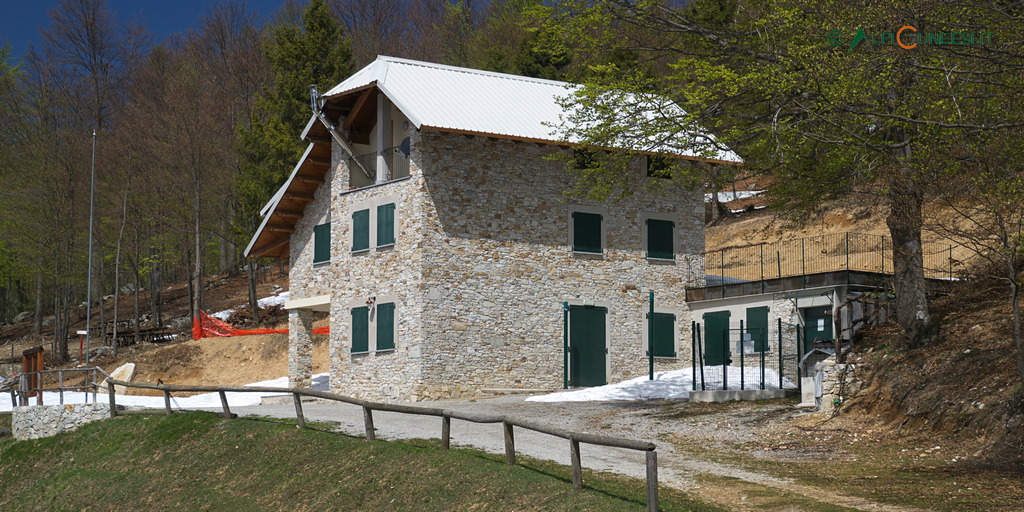Rifugio Navonera (© Roberto Pockaj - Alpicuneesi.it)