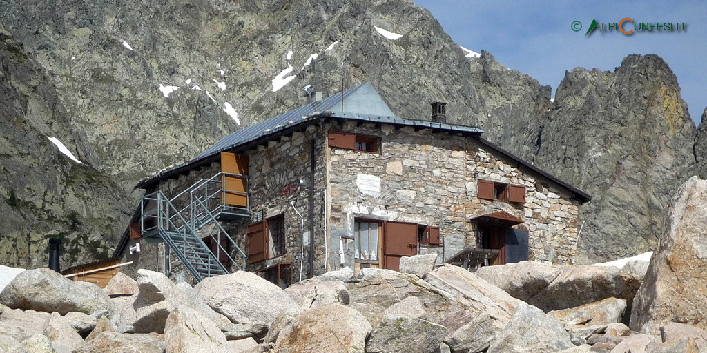 Rifugio Questa (© Roberto Pockaj - Alpicuneesi.it)