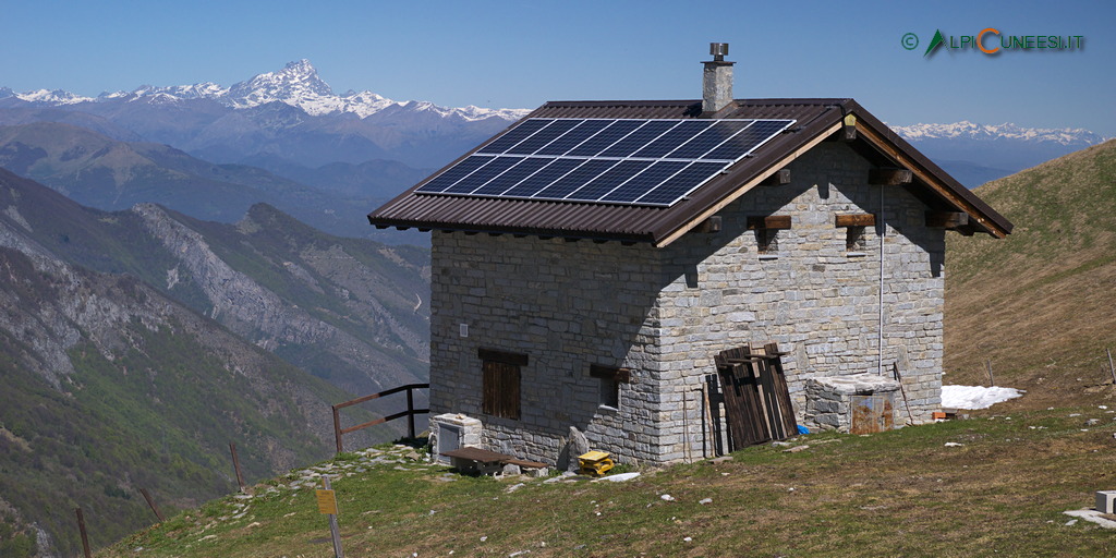 Rifugio Balur (© Roberto Pockaj - Alpicuneesi.it)