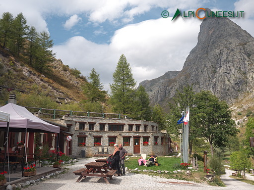 Rifugio Campo Base Rifugio Campo Base