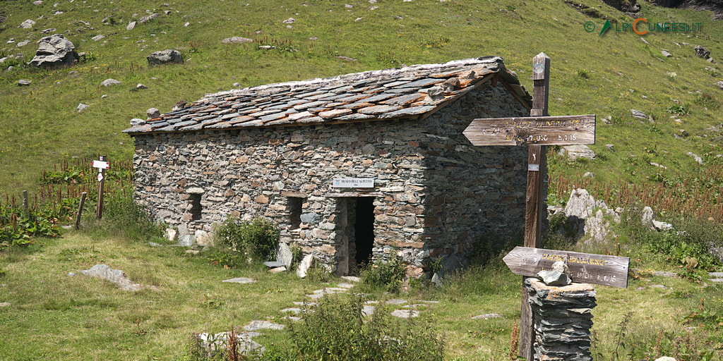 Ricovero dell'Alpetto (© Roberto Pockaj - Alpicuneesi.it)