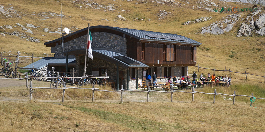 Rifugio Don Barbera (© Roberto Pockaj - Alpicuneesi.it)