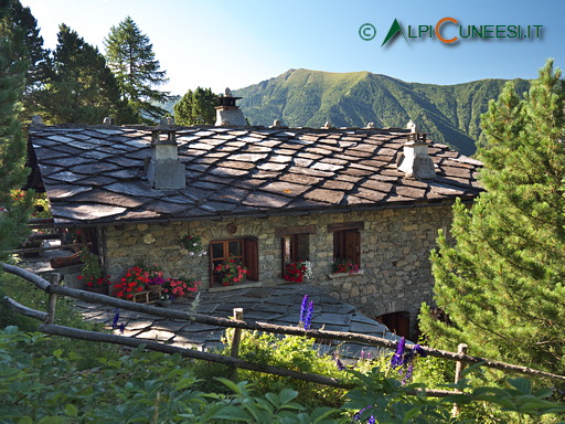 Rifugio Grongios Martre